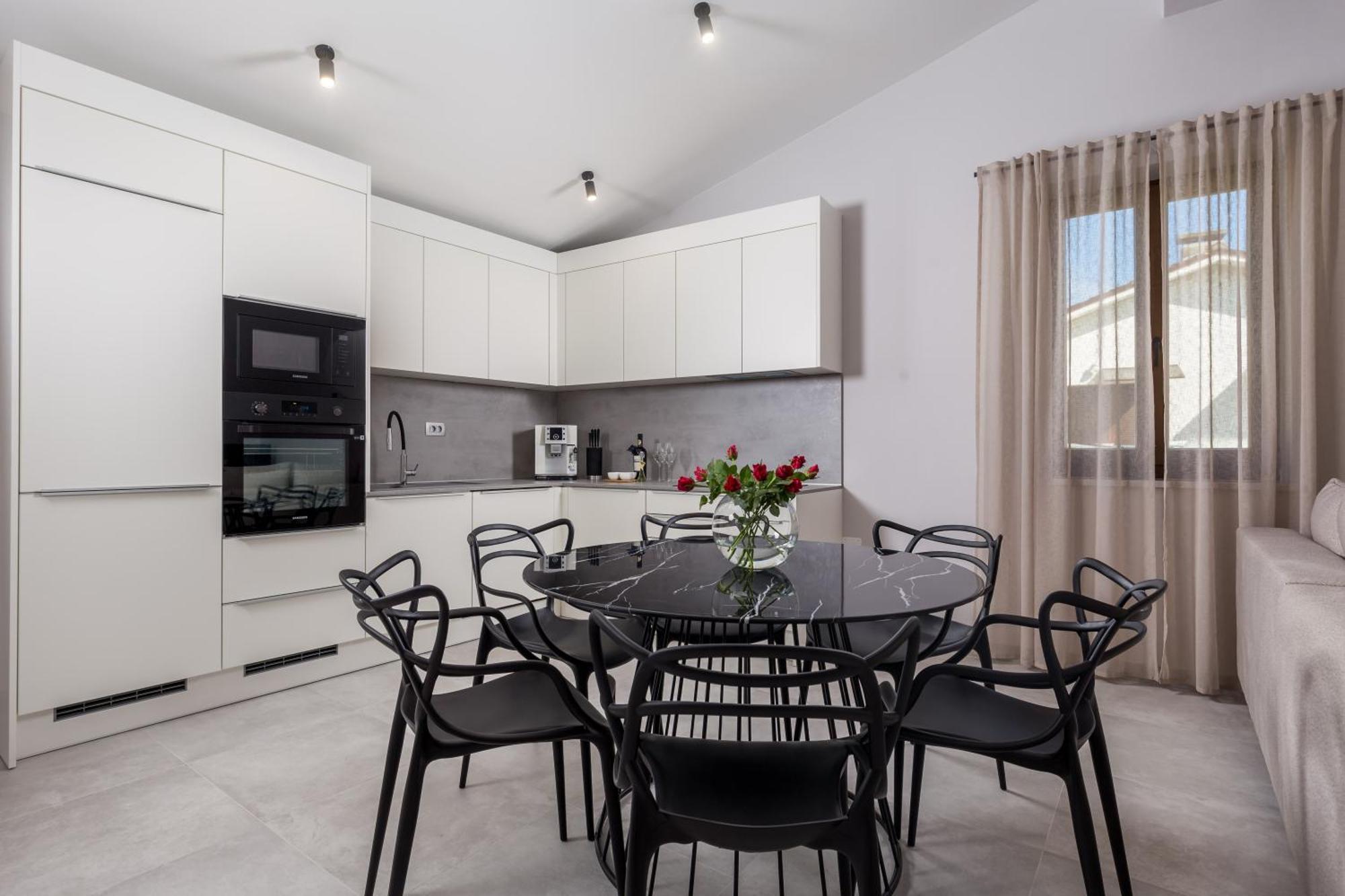 Apartmani Dogas Crikvenica Bilik gambar