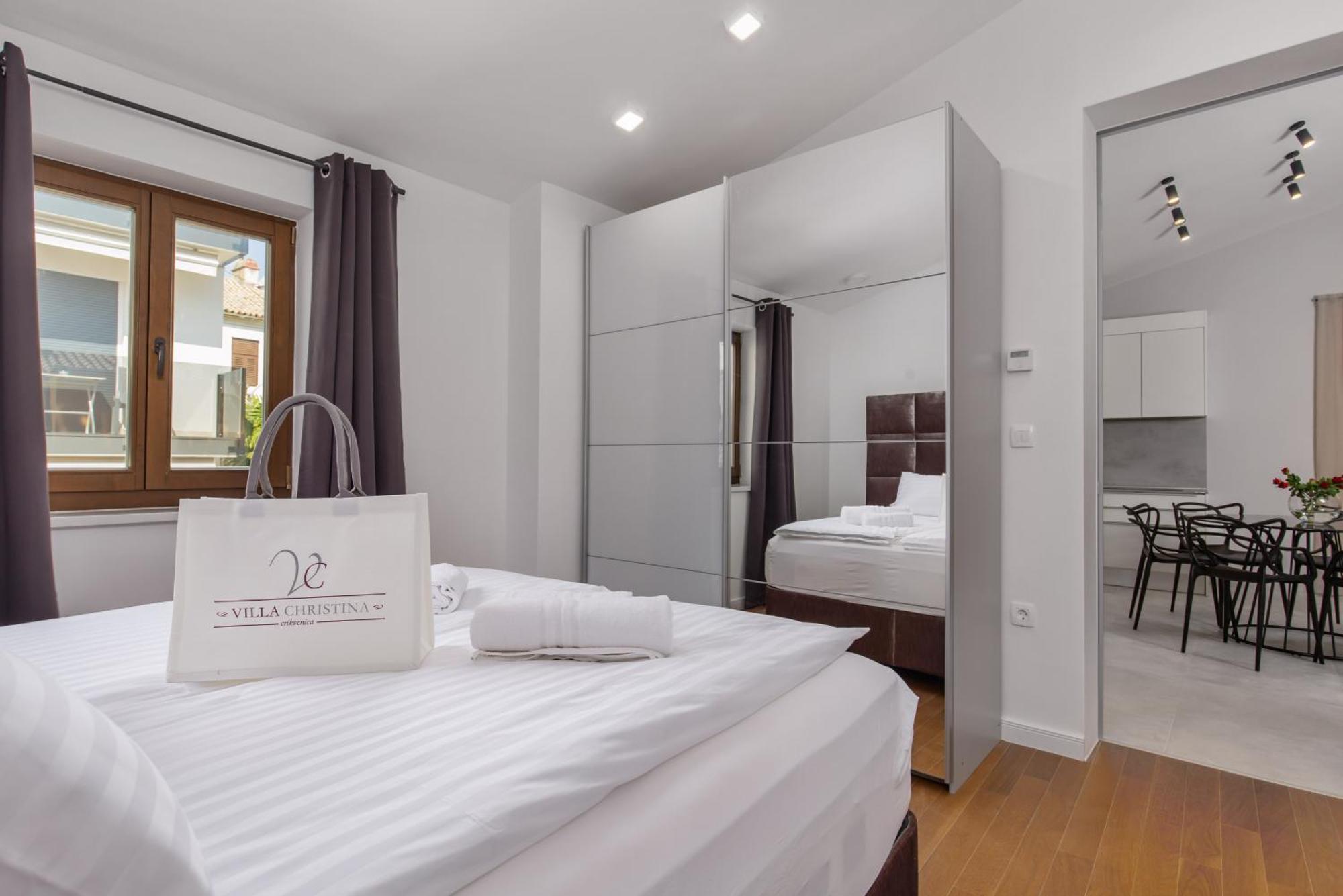 Apartmani Dogas Crikvenica Bilik gambar