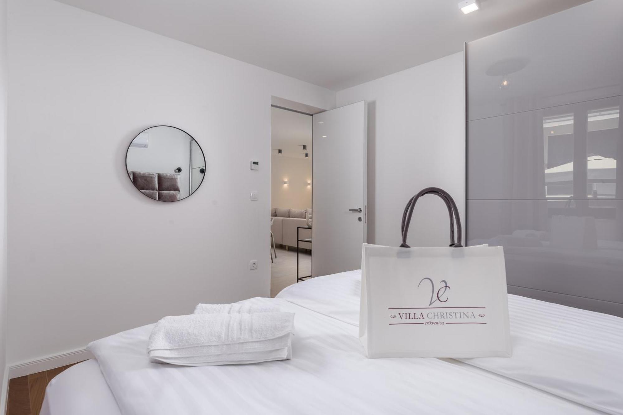 Apartmani Dogas Crikvenica Bilik gambar